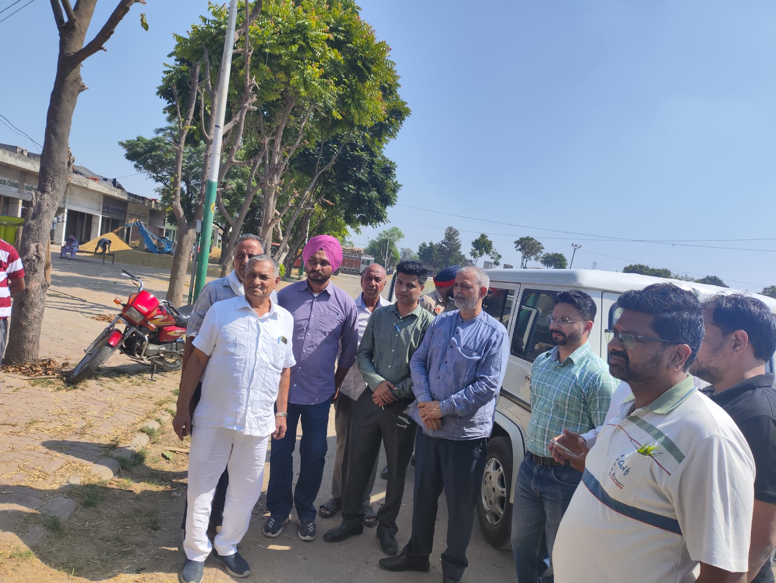 Farmers should dry their crops properly and bring them to the market: SDM PatraFarmers should dry their crops properly and bring them to the market: SDM Patra